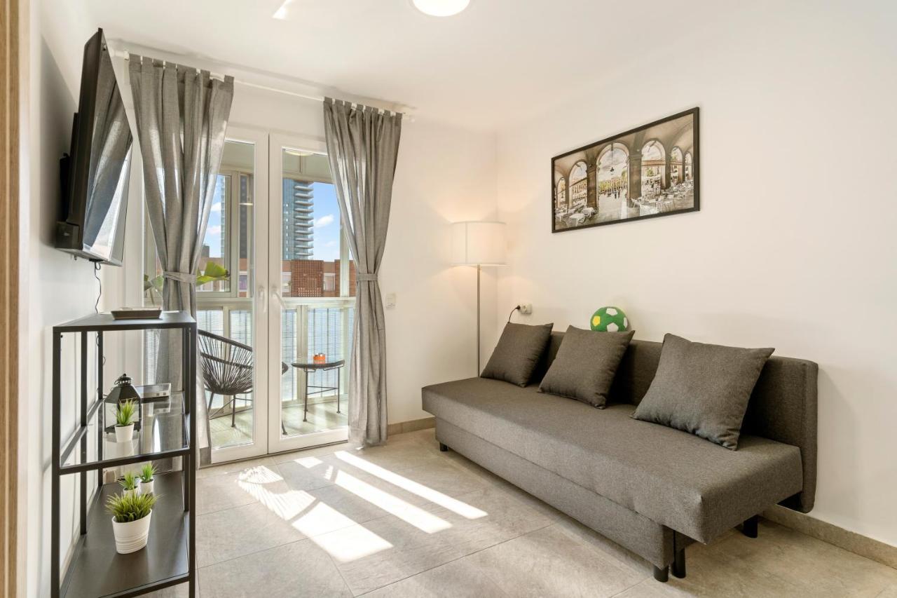 Apartamento Cerca De La Playa Barcelona Bagian luar foto