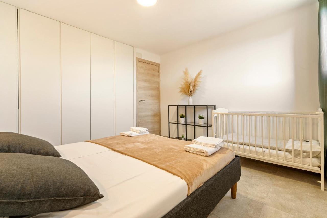 Apartamento Cerca De La Playa Barcelona Bagian luar foto